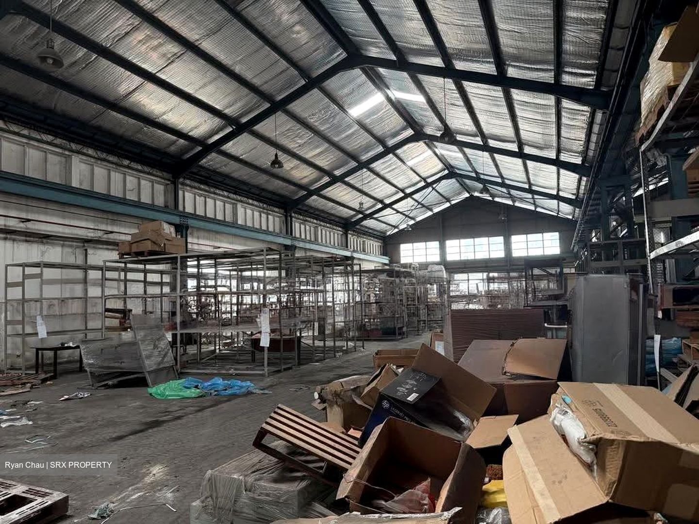 Jalan Boon Lay (D22), Warehouse #611080191